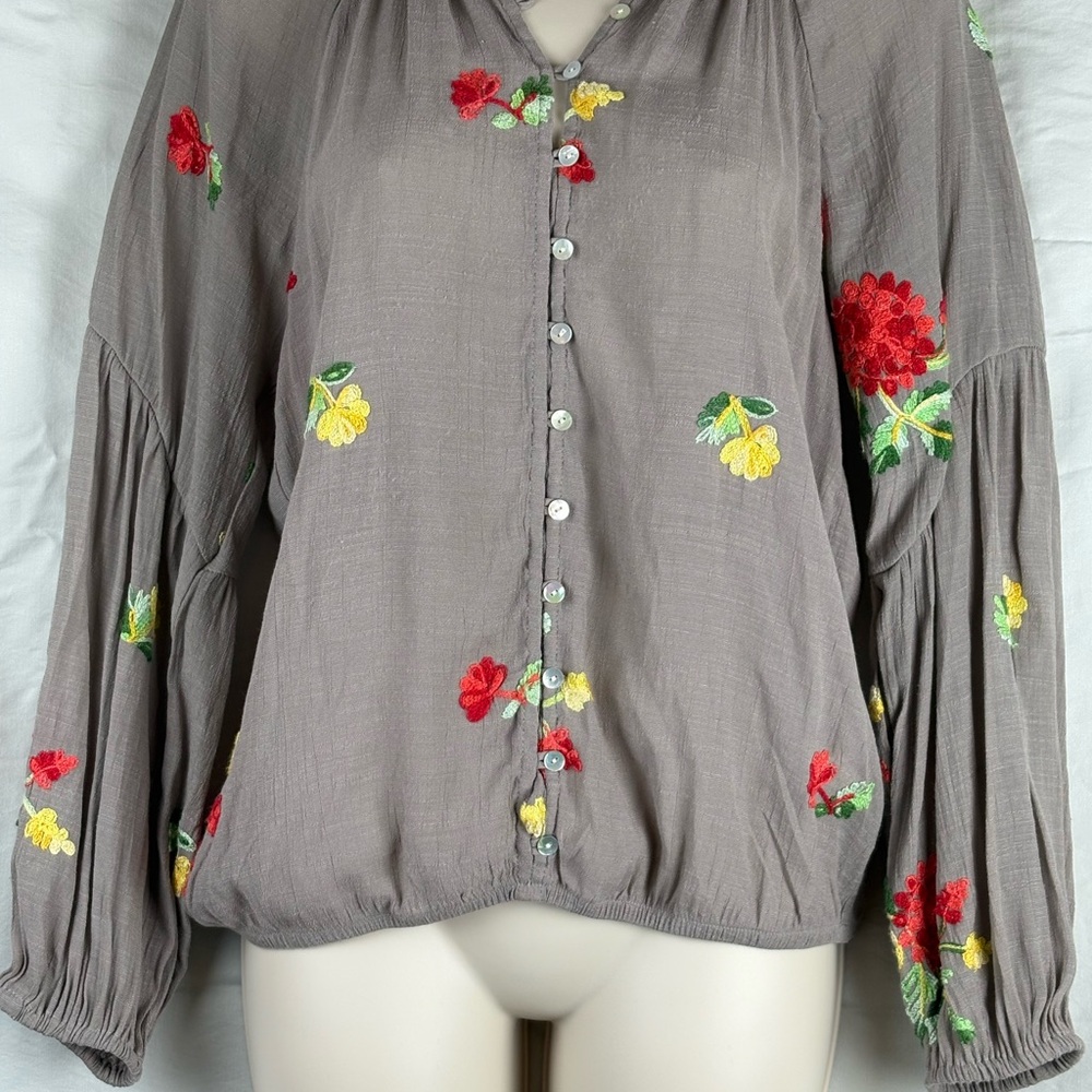 Figueroa & Flower Floral Embroidered Blouse